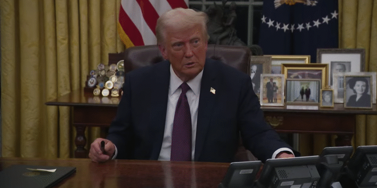 Trump poručio da Čikago čeka talas deportacija: „Chipocalypse Now“