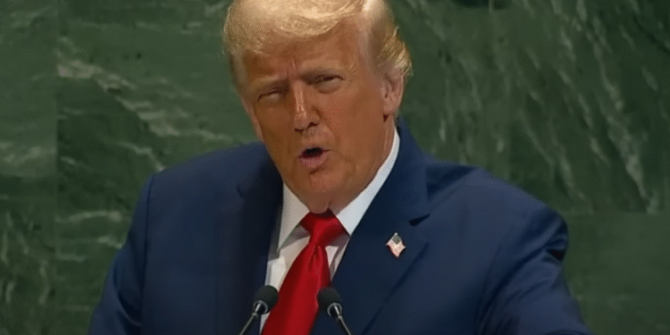 Trump upozorava: “Prestanite sa Tajlenolom i pazite na vakcine kod dece i trudnica”