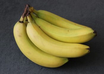 Nutricionisti upozoravaju: Evo šta se dešava sa vašim telom ako svakog jutra doručkujete banane