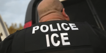 Panika u Čikagu – Trump pojačava ICE racije, građani u strahu od deportacija