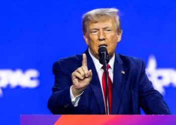 Trump upozorava: “Prestanite sa Tajlenolom i pazite na vakcine kod dece i trudnica”