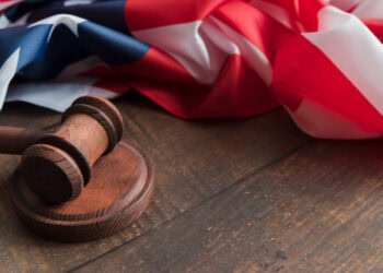 Zbog blokade vlade, čikaški savezni sud obustavlja isplate i ograničava rad