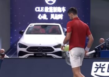 Đoković jači i od Munara i od povrede za plasman u četvrtfinale Mastersa u Šangaju