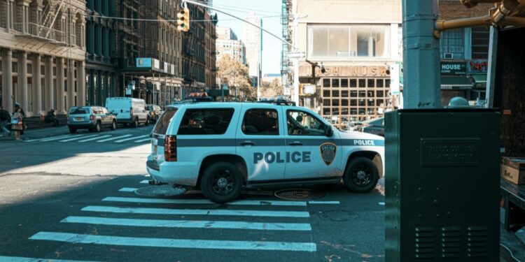 Sud naredio uklanjanje ograde ispred ICE centra u Ilinoisu – pobeda za javnu bezbednost