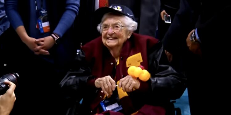 Preminula sestra Jean Dolores Schmidt, ikona Univerziteta Loyola u Čikagu