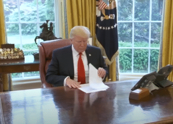 Trump-u raste nepopularnost: Novo istraživanje otkriva ko mu okreće leđa i zašto