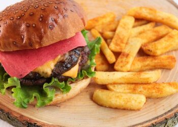 Kuma’s Corner u Čikagu među 50 najboljih burger restorana u SAD