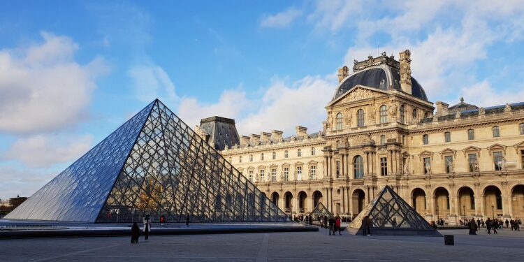 Louvre