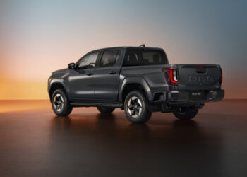 Novi Toyota Hilux stiže sa električnim pogonom i futurističkim dizajnom