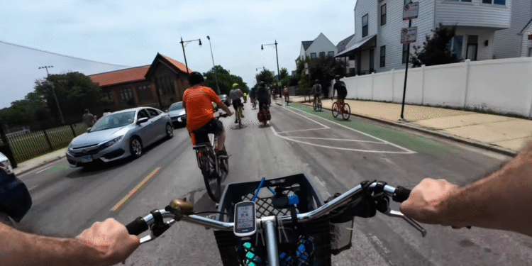 Chicago Bike Collective Ride: Hiljade biciklista u jedinstvenoj vožnji kroz srce grada