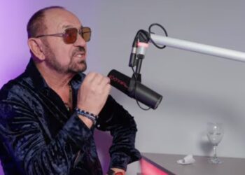 Estradnjaci dobijaju i po tri penzije: Jednom folkeru na račun iz Nemačke leže čak 1.600 evra