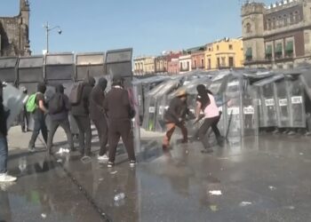 Protesti generacije Zed na ulicama Meksika, povređeno najmanje 120 ljudi