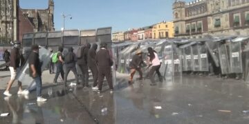 Protesti generacije Zed na ulicama Meksika, povređeno najmanje 120 ljudi
