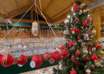 Čikago se sprema za prazničnu magiju: Christkindlmarket otvara tri lokacije uz miris vina i nemačkih specijaliteta