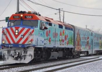 Metra Holiday