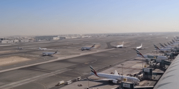 Letovi iz Čikaga pod udarom: FAA smanjuje broj polazaka sa O’Hare i Midway aerodroma zbog istorijskog prekida rada vlade