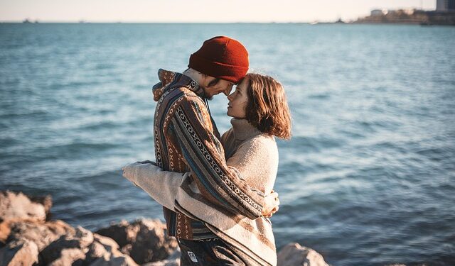 Nije sve u rečima: Evo šta žene zaista najviše cene u vezi