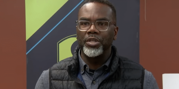 Gradonačelnik Johnson i volonteri spasavaju hiljade ljudi od gladi za Dan zahvalnosti