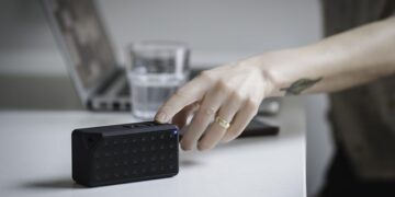 Windows 11 uvodi opciju koju su korisnici dugo čekali – deljenje zvuka na dva Bluetooth uređaja istovremeno