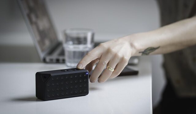 Windows 11 uvodi opciju koju su korisnici dugo čekali – deljenje zvuka na dva Bluetooth uređaja istovremeno