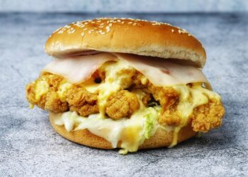 Čuveni lanac pržene piletine Zaxby’s otvara svoj prvi restoran u Illinoisu – stiže u predgrađe Čikaga