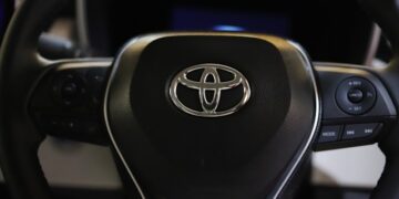 Toyota povlači više od milion vozila zbog greške u kameri – evo koji su modeli pogođeni