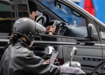 Lažne poruke o saobraćajnim kaznama ponovo haraju Illinoisom – evo kako da se zaštitite