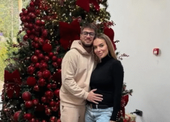 Joca Stefanović čeka dete sa pet godina starijom koleginicom