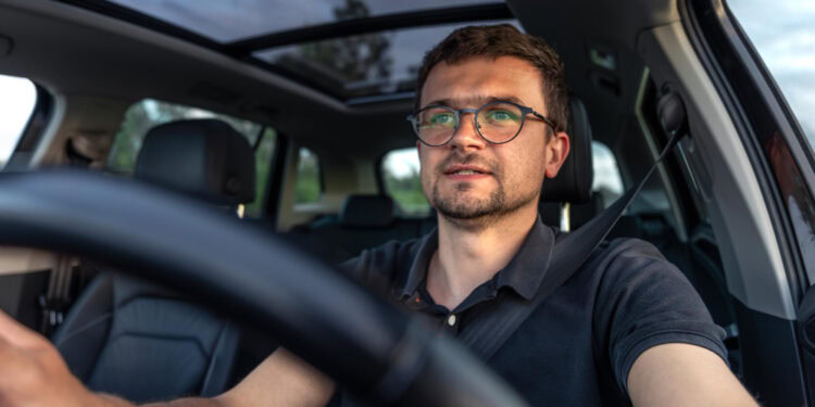 Najštetnije vozačke navike koje uništavaju vaš automobil i prazne novčanik