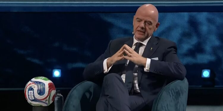 Ozbiljan skandal drma FIFA: Infantino optužen