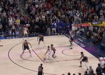 Spektakl u Denveru: Tripl-dabl duel Jokića i Šenguna, Nagetsima „triler“ protiv Hjustona