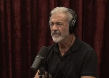 Mel Gibson raskinuo sa 35 godina mlađom devojkom