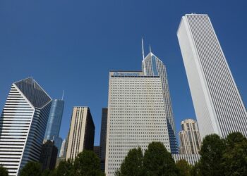 Poreski šok u Čikagu: Vlasnici kuća na ivici prodaje, porezi skočili do rekordnih 31%