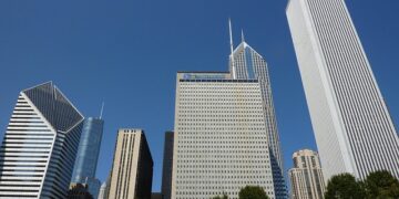 Poreski šok u Čikagu: Vlasnici kuća na ivici prodaje, porezi skočili do rekordnih 31%