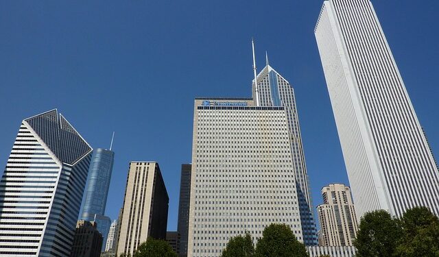 Poreski šok u Čikagu: Vlasnici kuća na ivici prodaje, porezi skočili do rekordnih 31%