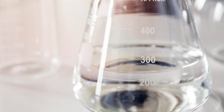 Hitno povlačenje destilovane vode u Illinoisu i okolnim državama: Proverite da li je imate kod kuće