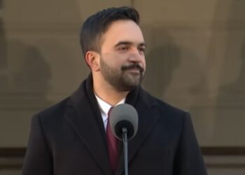 Mamdani položio zakletvu kao gradonačelnik Njujorka na staroj stanici metroa