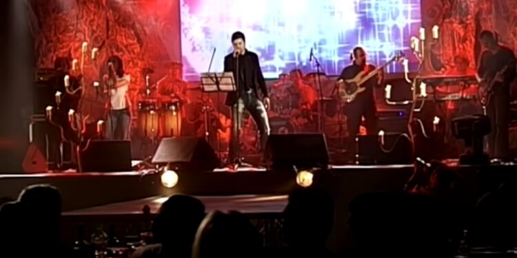 Ova pesma je jedan od najvećih hitova Tošeta Proeskog a nijednom je nije izveo uživo