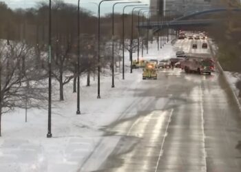 Ekstremna hladnoća paralisala Čikago: Zatvorene škole, muzeji i institucije