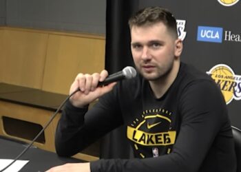 Dončić dao skoro 50 poena, moćnom partijom vodio Lejkerse do važne pobede