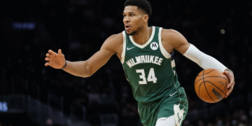Giannis Antetokounmpo presekao glasine: „Nikada neću tražiti trejd – Milwaukee je moj dom“