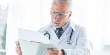 Više od 500.000 ljudi dobija pismo koje menja život: Illinois briše $1,1 milijardu medicinskog duga