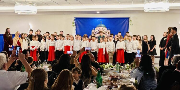 Svečano i dostojanstveno: St. Sava Academy obeležila školsku slavu u crkvi Svetog Vaskrsenja u Čikagu