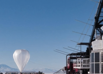 Naučnici sa Univerziteta u Čikagu istražuju tajne kosmosa uz pomoć balona iznad Antarktika