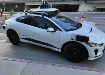 Robotaksi uskoro na putevima – Waymo stiže u Čikago