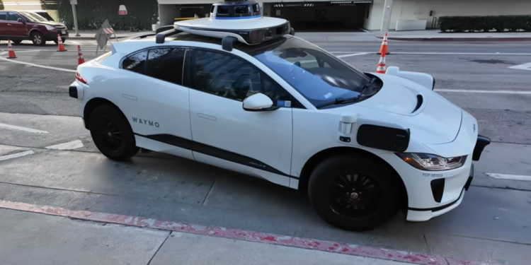 Robotaksi uskoro na putevima – Waymo stiže u Čikago