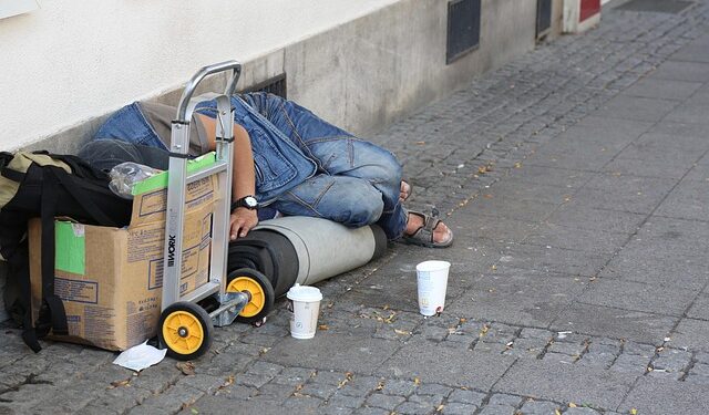 Da li Ustav SAD štiti prosjačenje kao slobodu govora ili države imaju pravo da ga zabrane?
