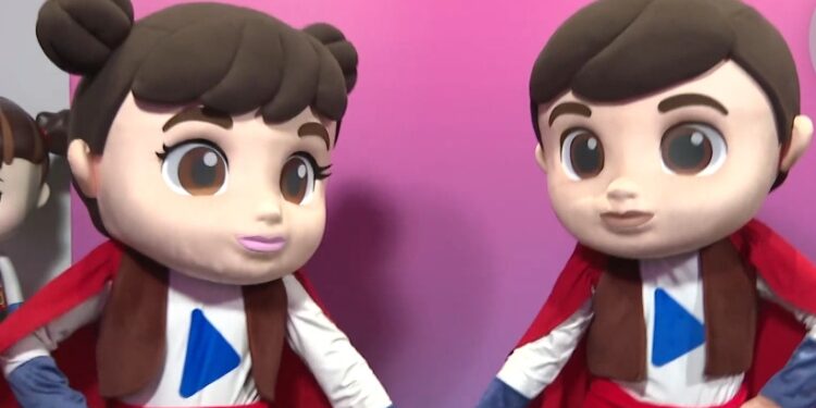 Napisi SEO optimizovan članak za novine na srpskom jeziku. Imena i prezimena i nazive firmi, kompanija zadrzi u originalu na engleskom jeziku. Umesto reci dolar uvek ispred broja pisi znak $ Na kraju mi izdvoji ključne reči za SEO optimizaciju i odvoji ih zarezima: