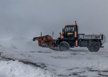 Ameriku paralizovala snežna katastrofa: Najmanje 87 mrtvih, milioni bez struje, saobraćaj u kolapsu