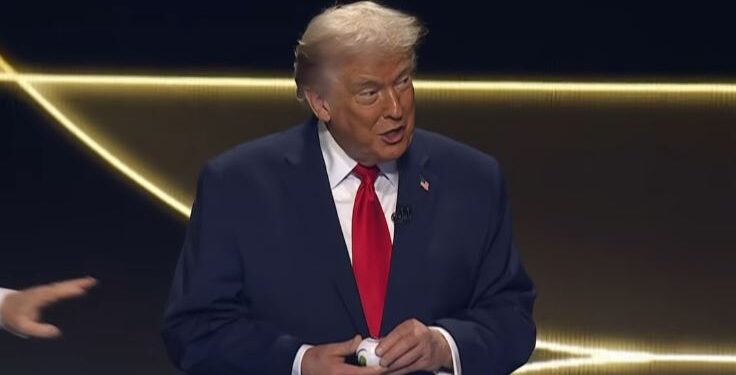 Trump žestoko udario na velike američke medije: „Lažu o ratu i žele poraz SAD“